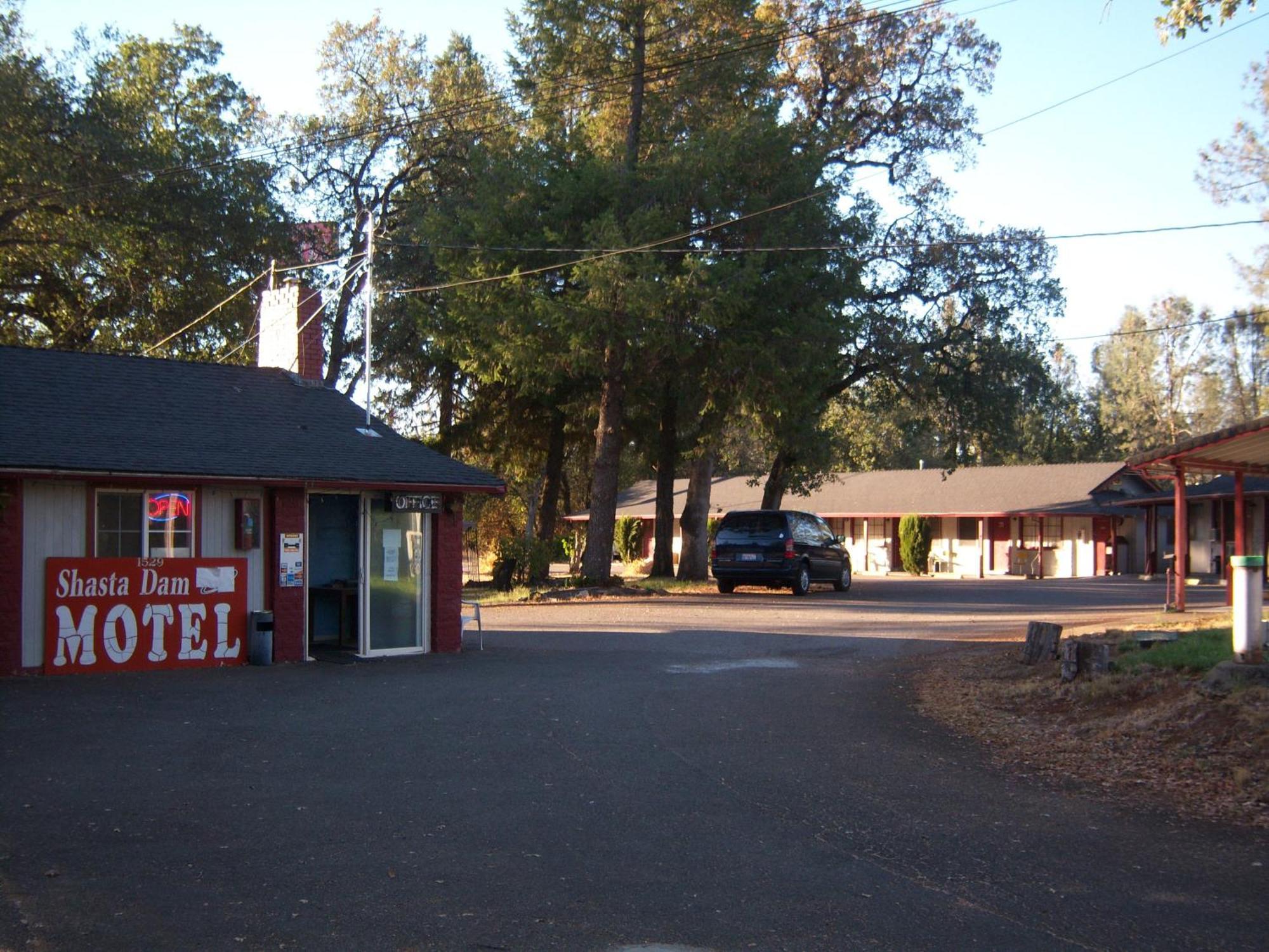 Shasta Dam Motel Shasta Lake Ngoại thất bức ảnh